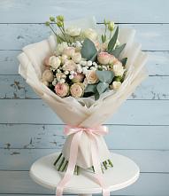 Букет цветов из:  Розы и Лизиантусы в Шатуре
