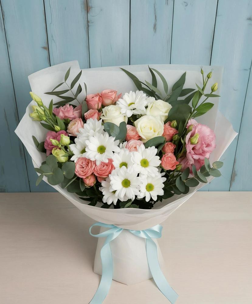 Букет цветов из: Розы, Лизиантусы и Хризантемы в Шатуре