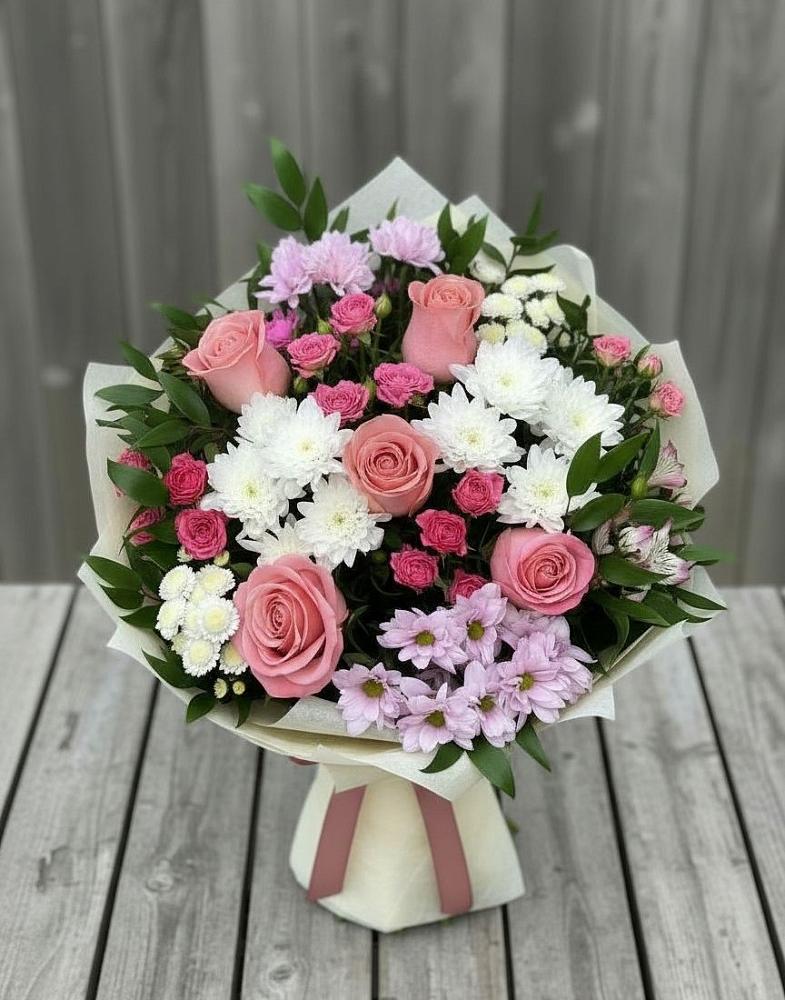 Букет цветов из: Альстромерии, Гвоздики, Розы и Хризантемы в Шатуре