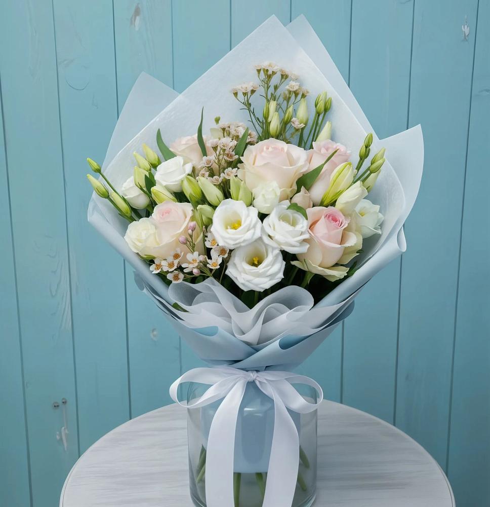 Букет цветов из: Розы и Лизиантусы в Шатуре