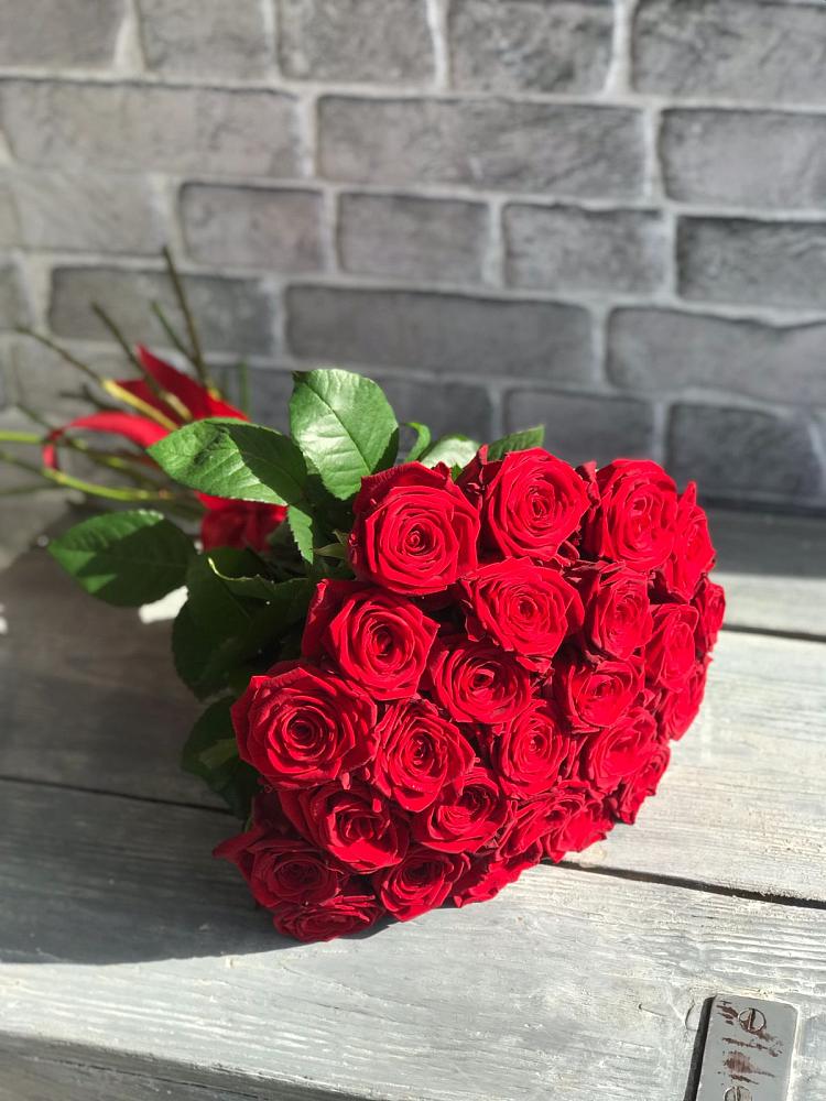 Букет Красные розы Фридом в Шатуре