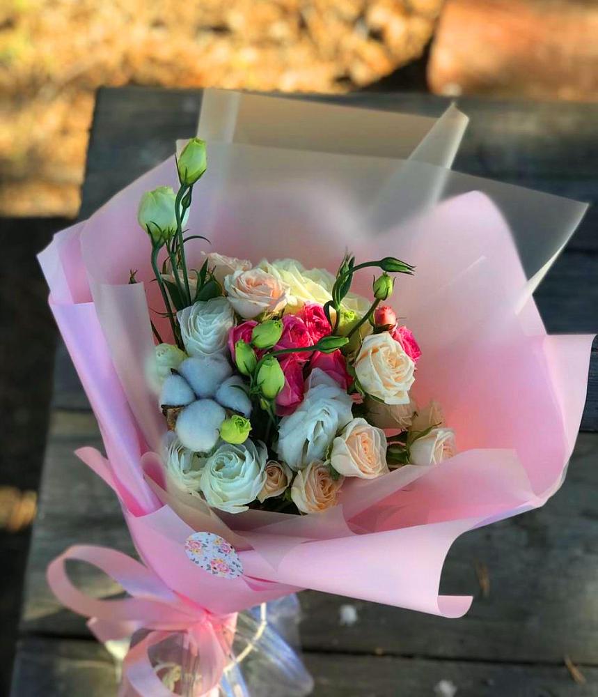 Букет цветов из: Розы и Лизиантусы в Шатуре