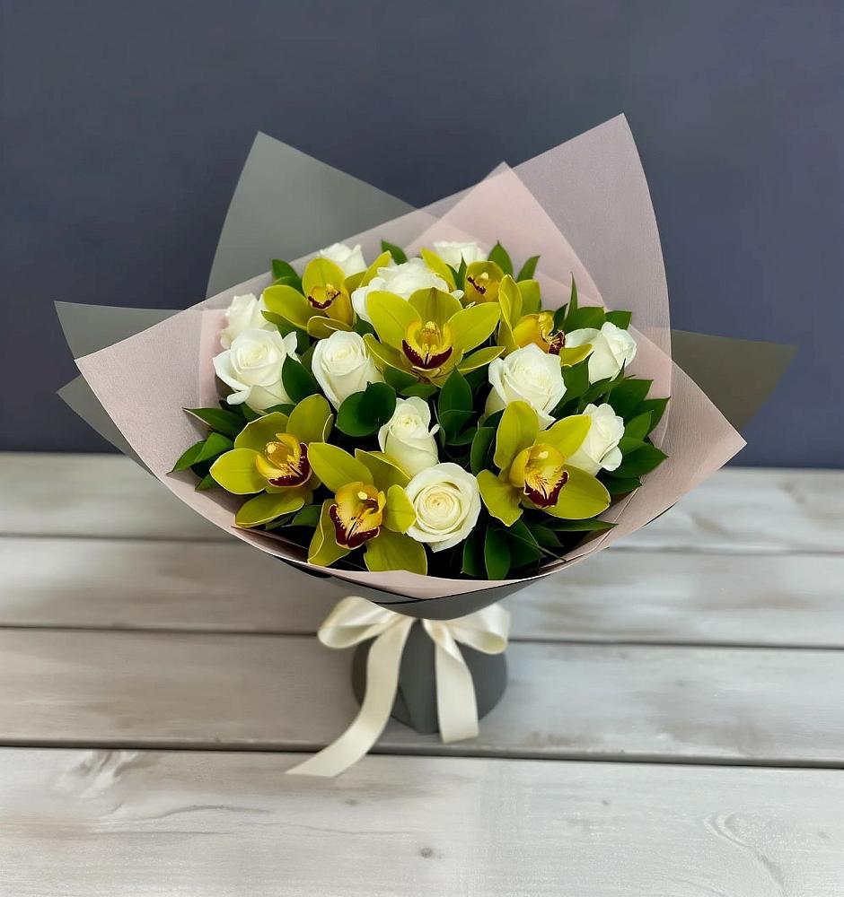 Букет цветов из: Орхидеи и Розы в Шатуре