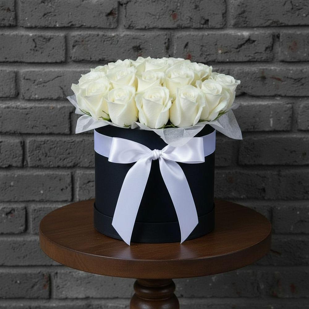 Цветочная композиция из Розы в шляпной коробке в Шатуре